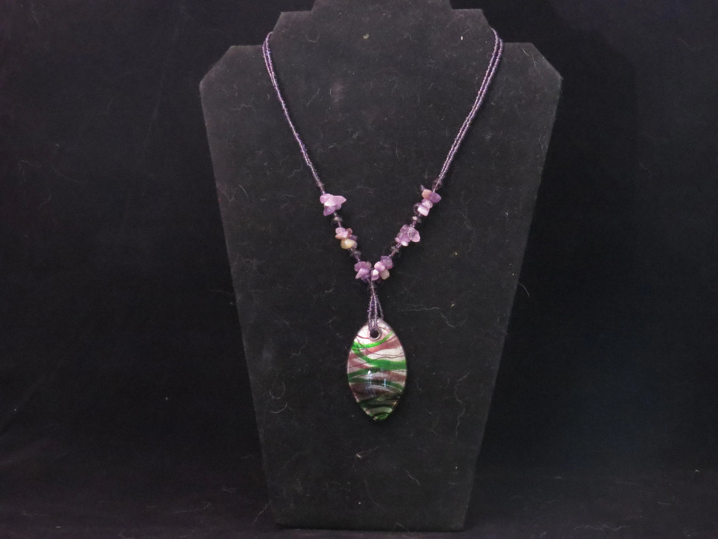 Oval Stripe Pendent Necklace