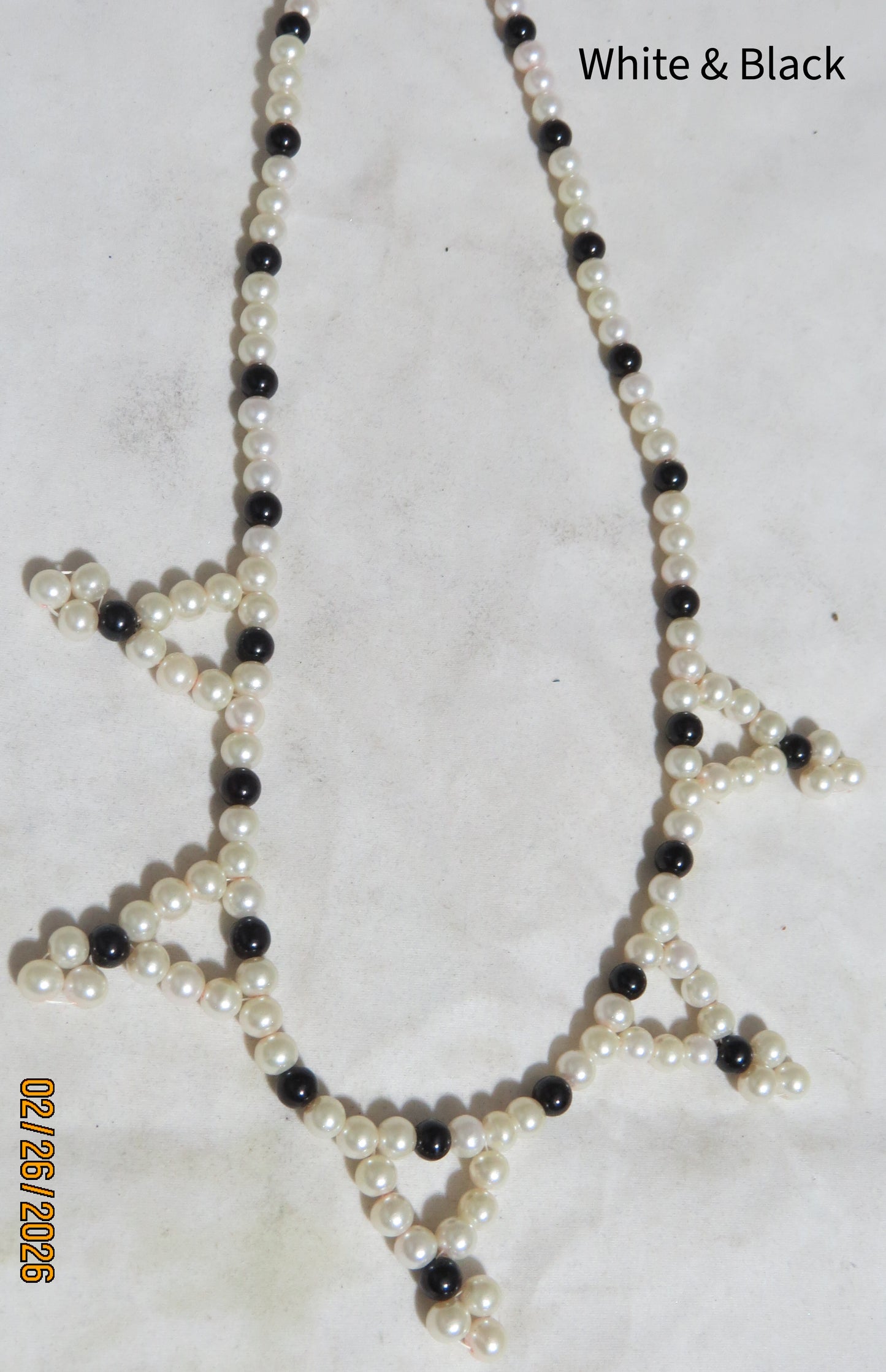 White & Black Glass Pearl Necklace
