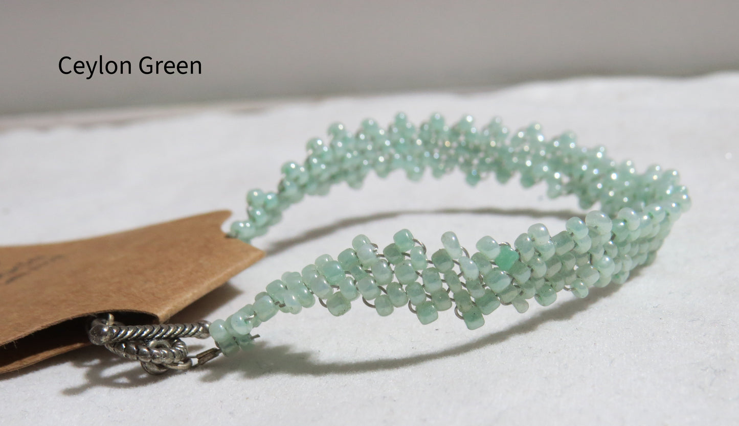Ceylon Green Simple Strap Peyote Bracelet