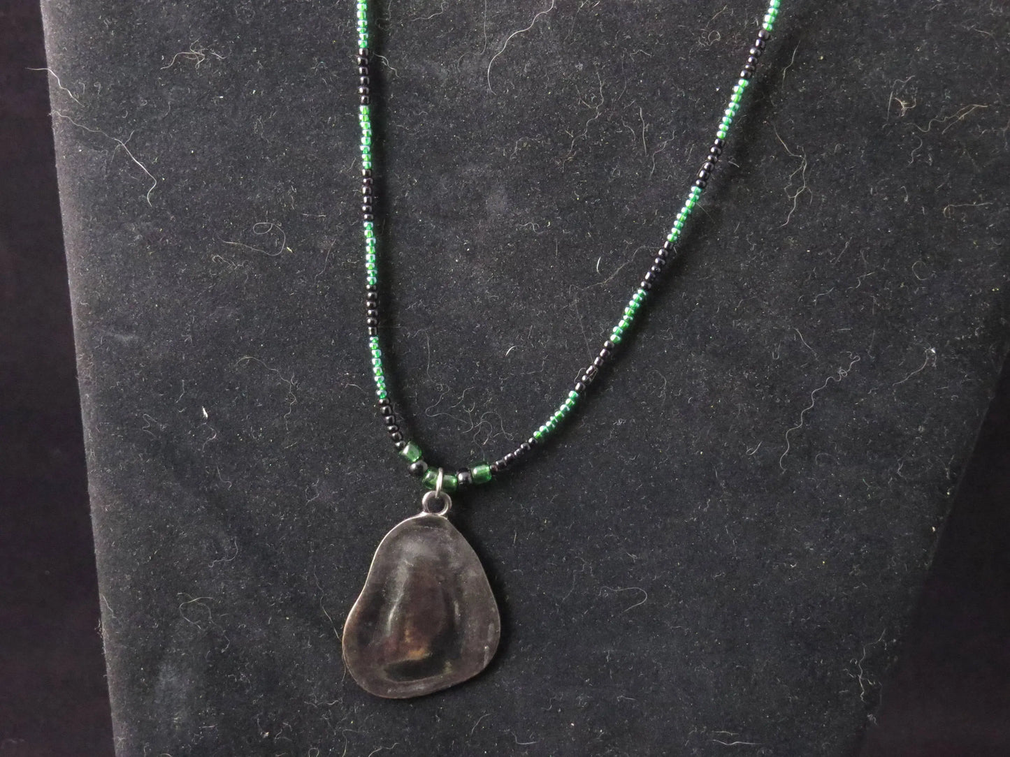 Green & Blak with Flat Metal Pendant Necklace