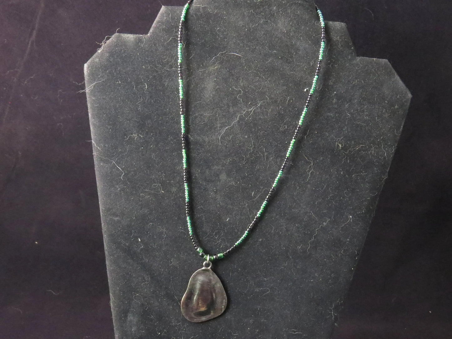 Green & Blak with Flat Metal Pendant Necklace