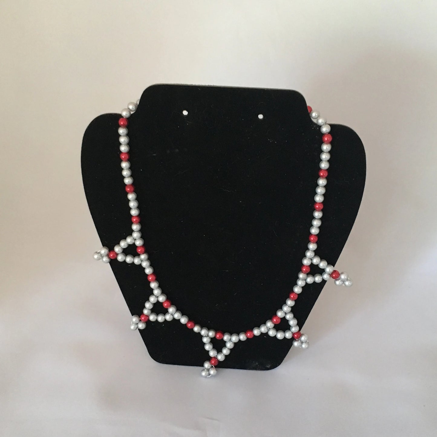 Light Gray & Red Glass Pearl Necklace
