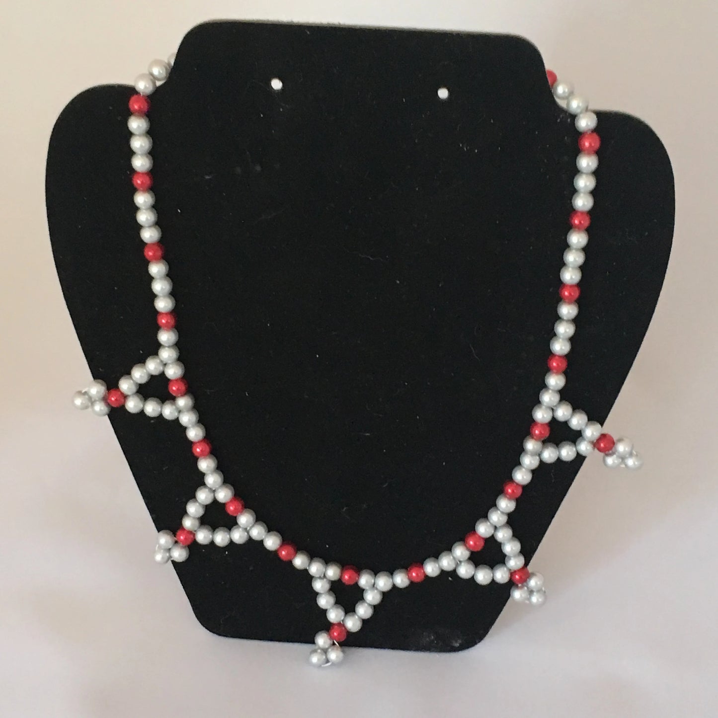 Light Gray & Red Glass Pearl Necklace