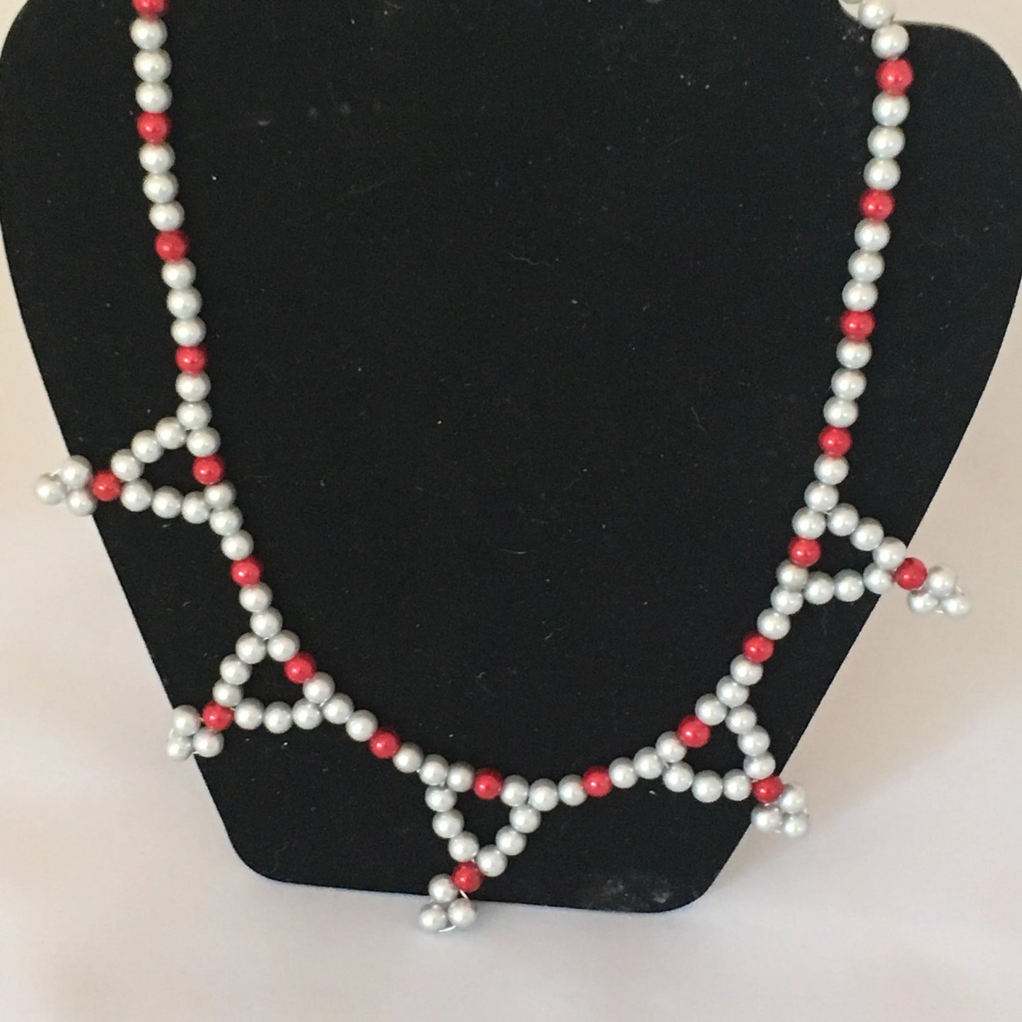 Light Gray & Red Glass Pearl Necklace