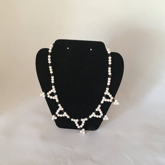 White & Black Glass Pearl Necklace